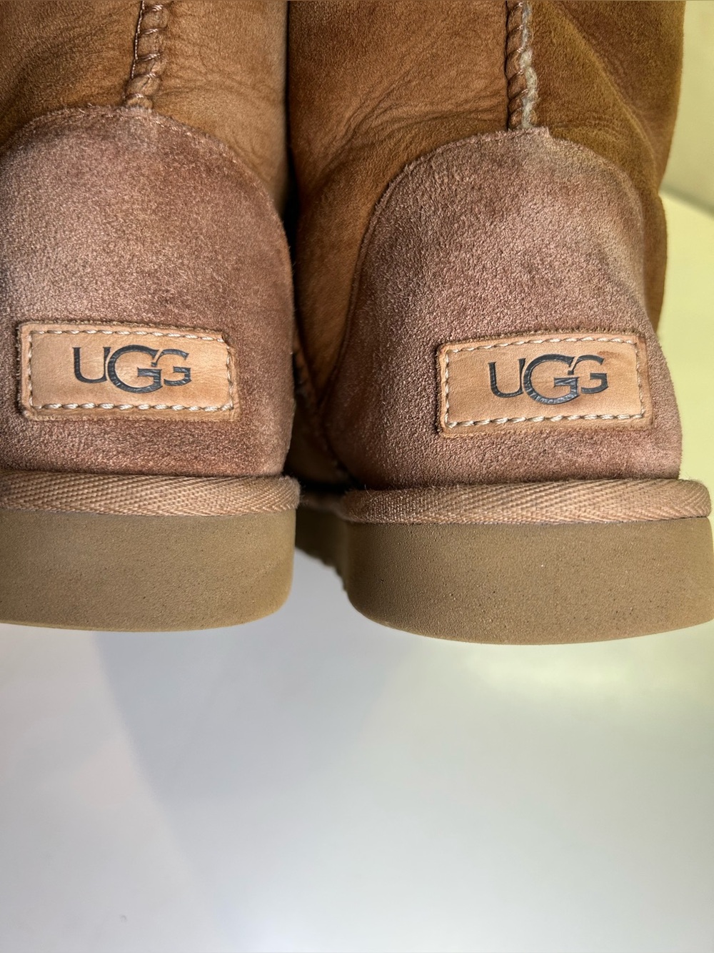 UGG Classic Short II Boots - Chestnut Brown Suede Shearling - Women's Size 7 - Picture 9 of 16